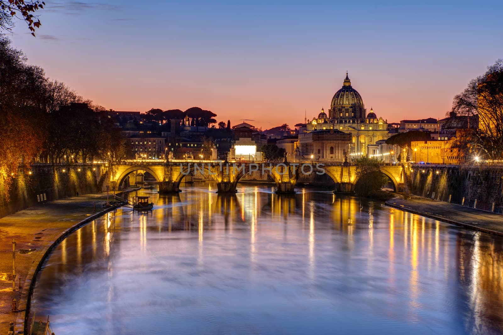Sunset over the St. Peters Basilica by elxeneize