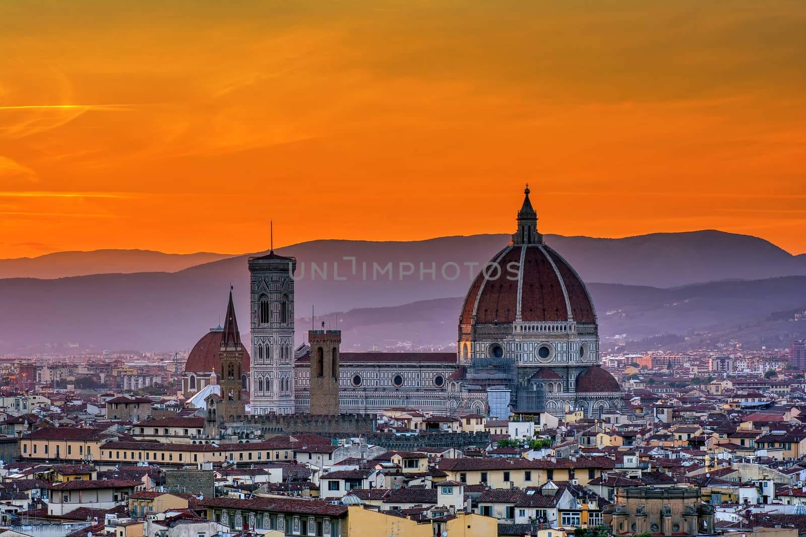 Duomo Santa Maria Del Fiore at sunset in Florence, Tuscany, Italy