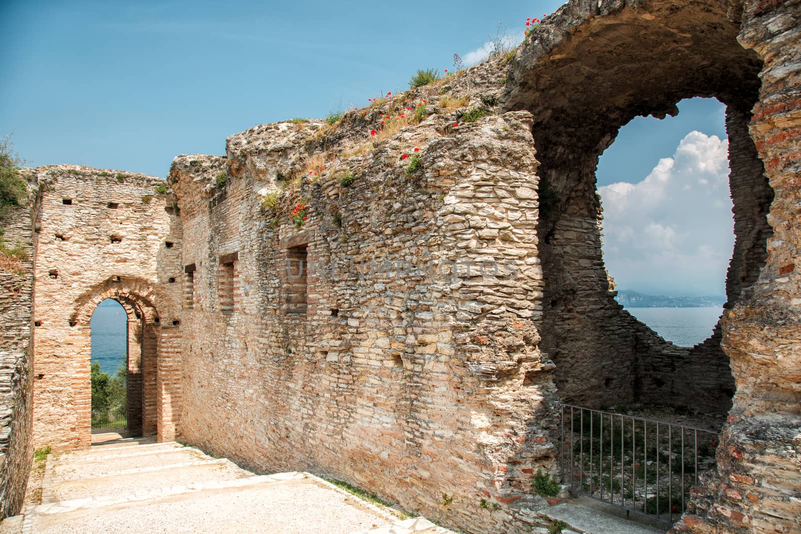 The Caves of the Catull - Roman Villa in Femmione