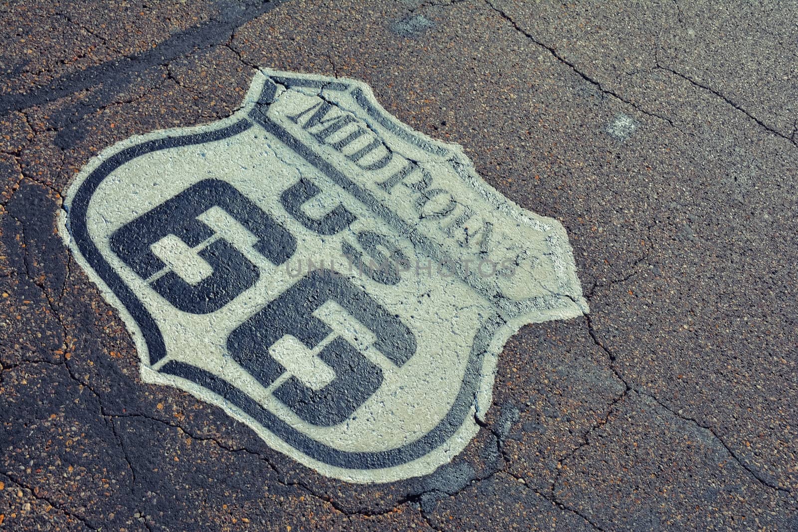 Midpoint between Chicago and Los Angeles in the historic Route 66.