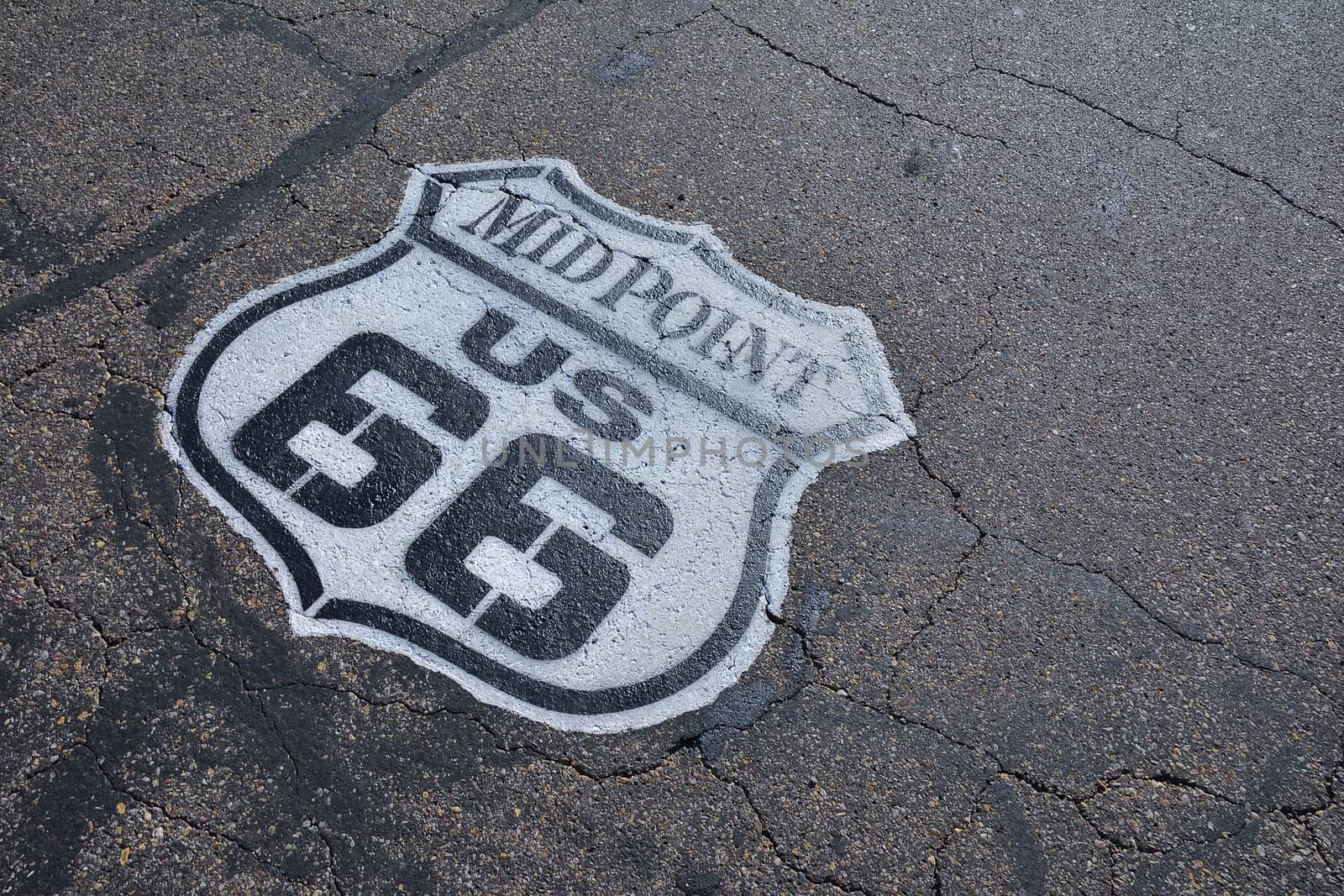 Midpoint between Chicago and Los Angeles in the historic Route 66.