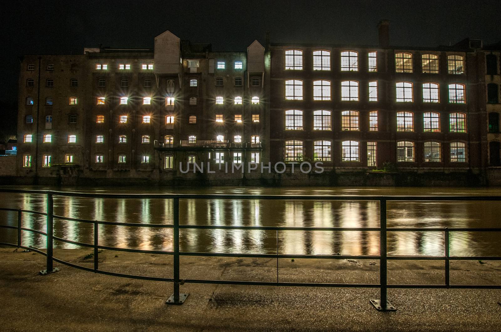 long exposure of the river avon at night by the bath quays by sirspread