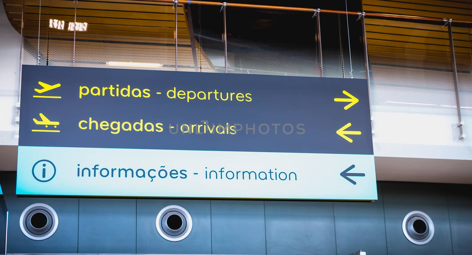 Exterior view of Faro International Airport where passengers are by AtlanticEUROSTOXX