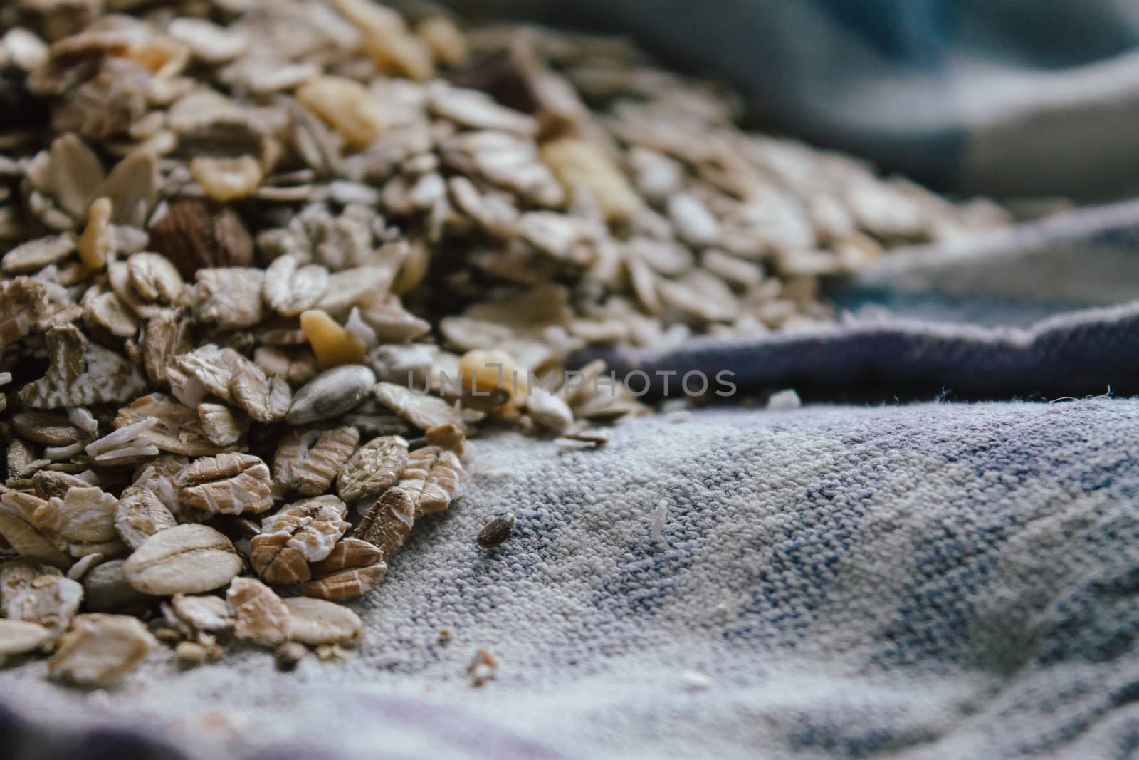 Muesli with nuts for bulk breakfast. Sustainable product in bulk on local typical recycled fabric. A breakfast rich in fiber and vitamins.