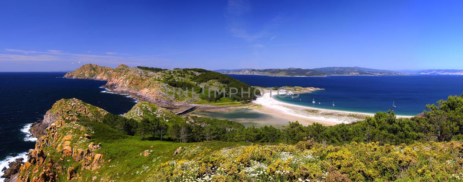 Rodas beach in Islands Cies. by CreativePhotoSpain