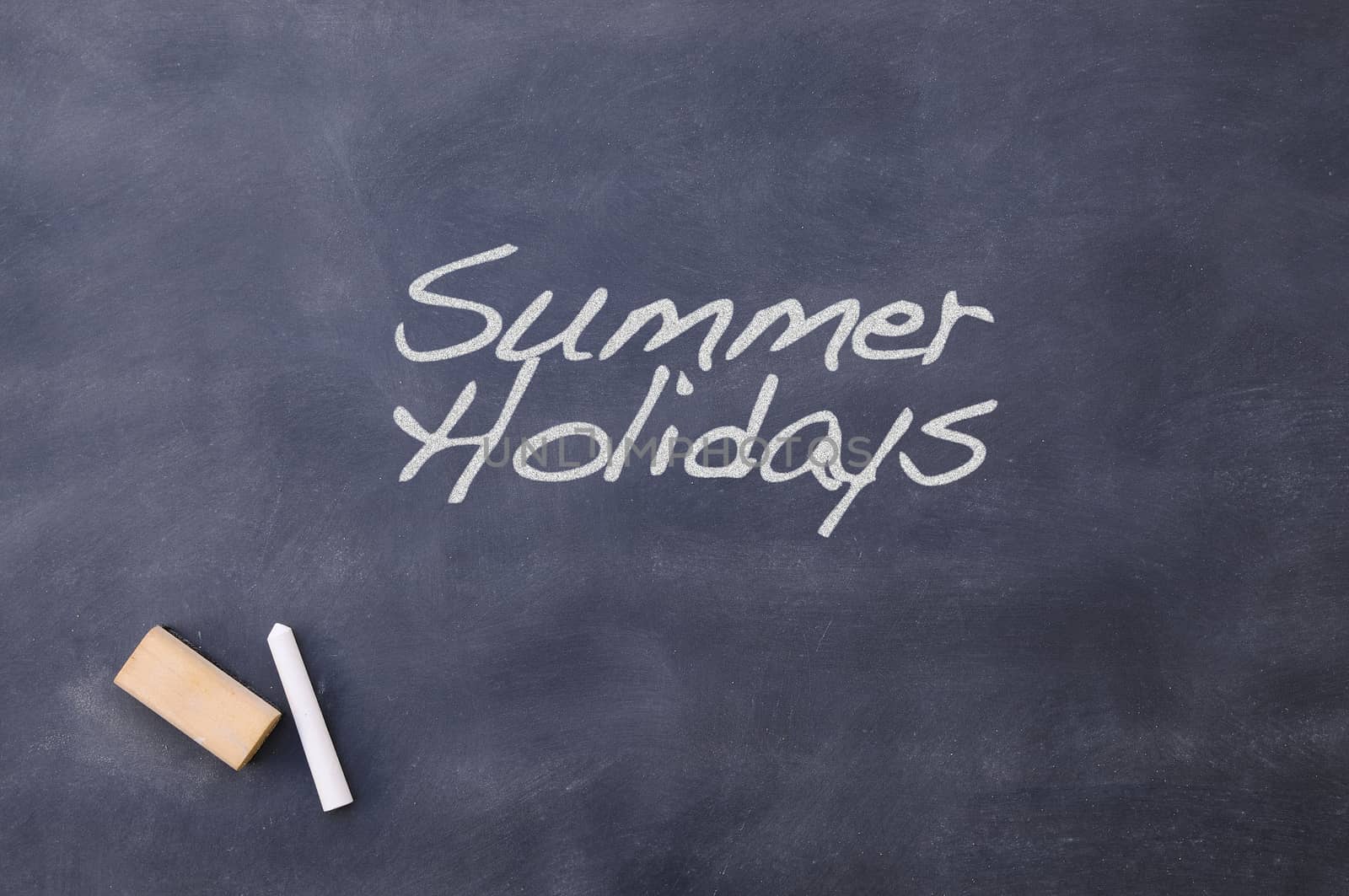 Blackboard school class with the phrase Summer Holidays.