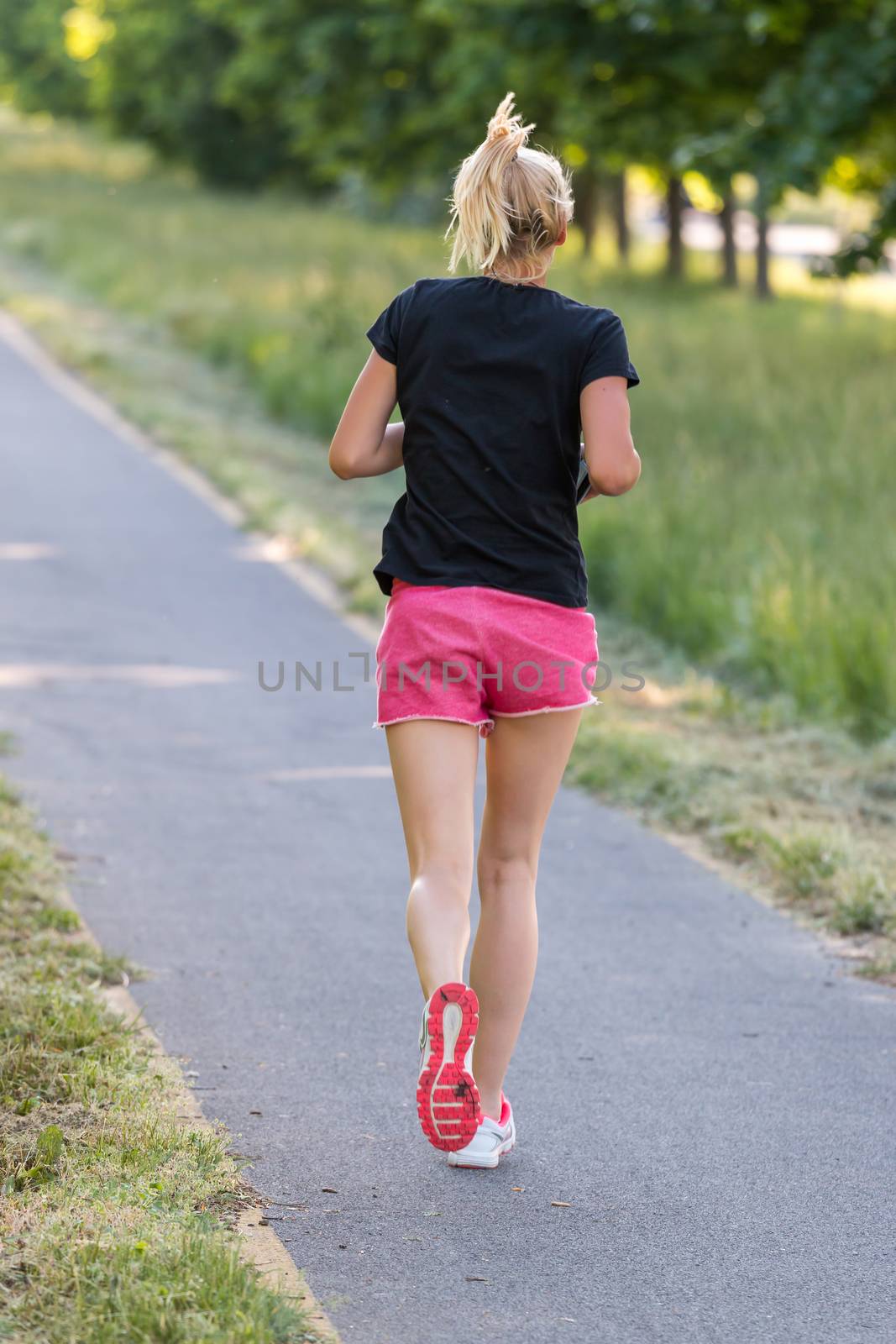 Young runner by Digoarpi