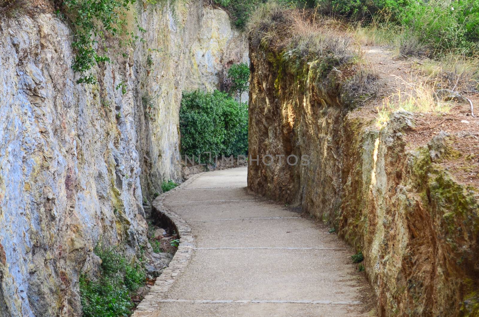 path leading to the Hill of the Three Crosses in Güell Park in Barcelona, ​​Spain