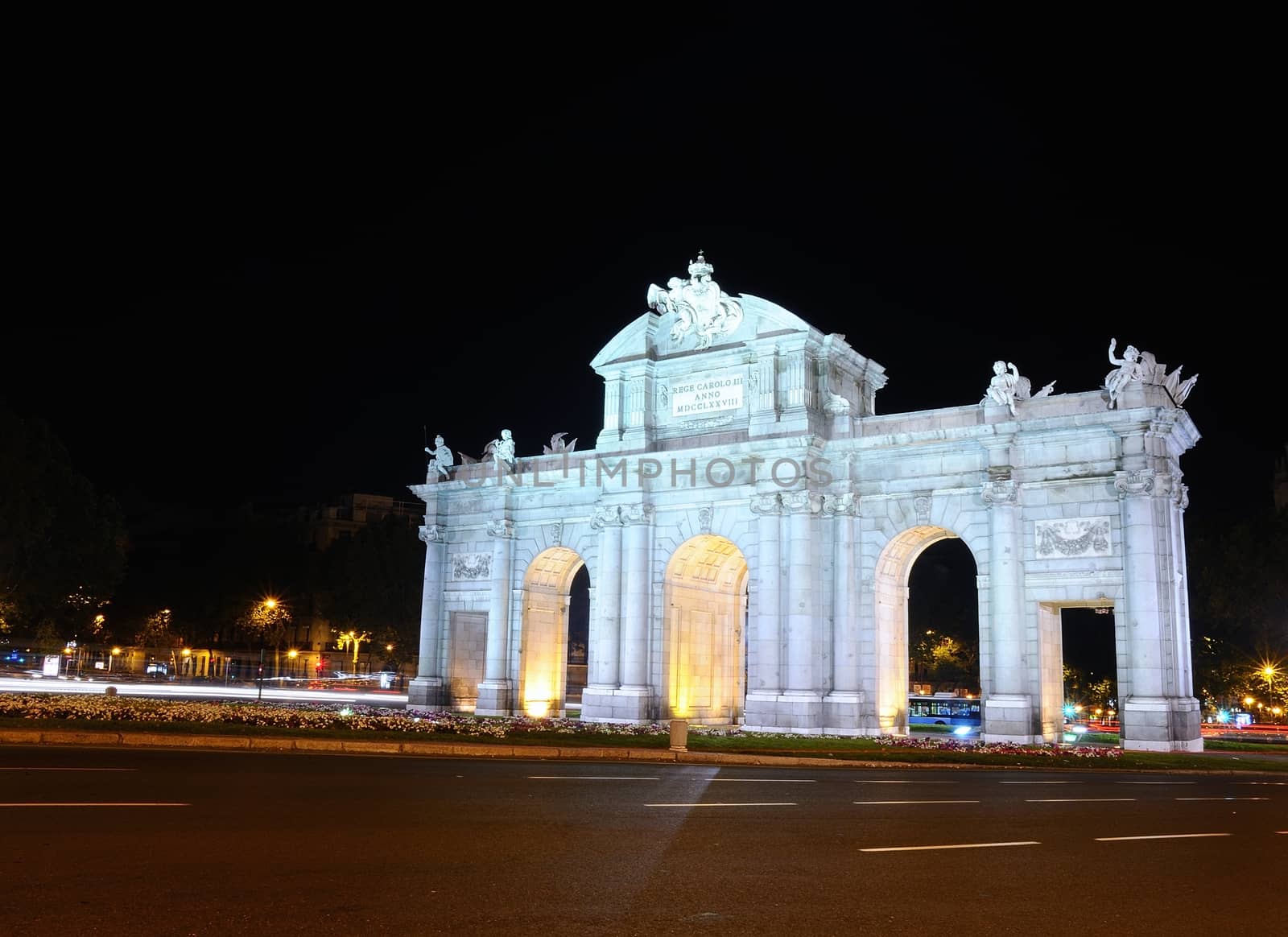 Puerta de Alcala of night in Madrid, Spain.