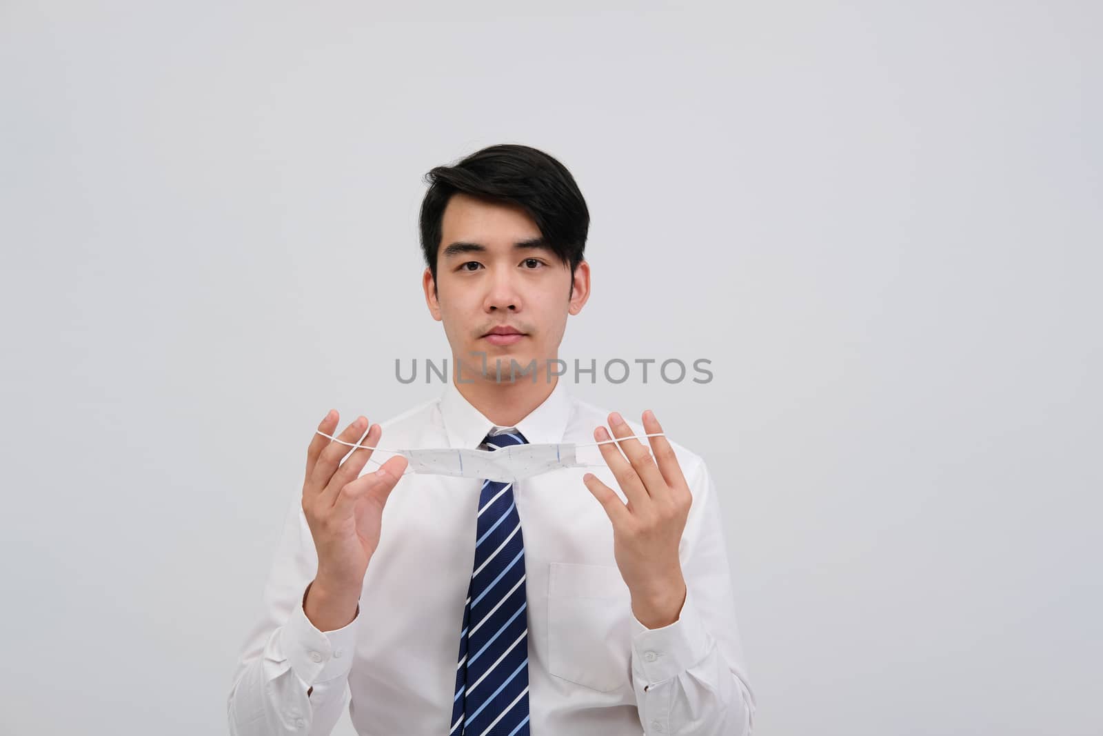 businessman man wearing protective mask against cold flu covid 19 virus bacteria infection pollution