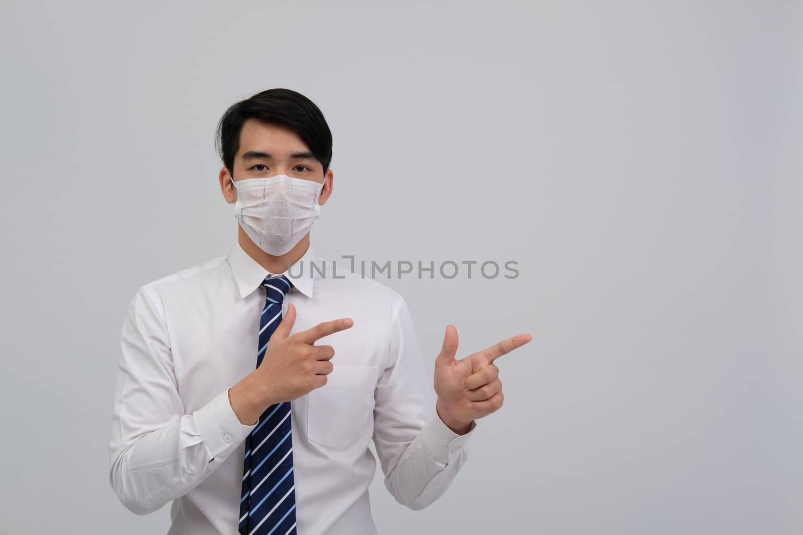 businessman man wearing protective mask against cold flu covid 19 virus bacteria infection pollution