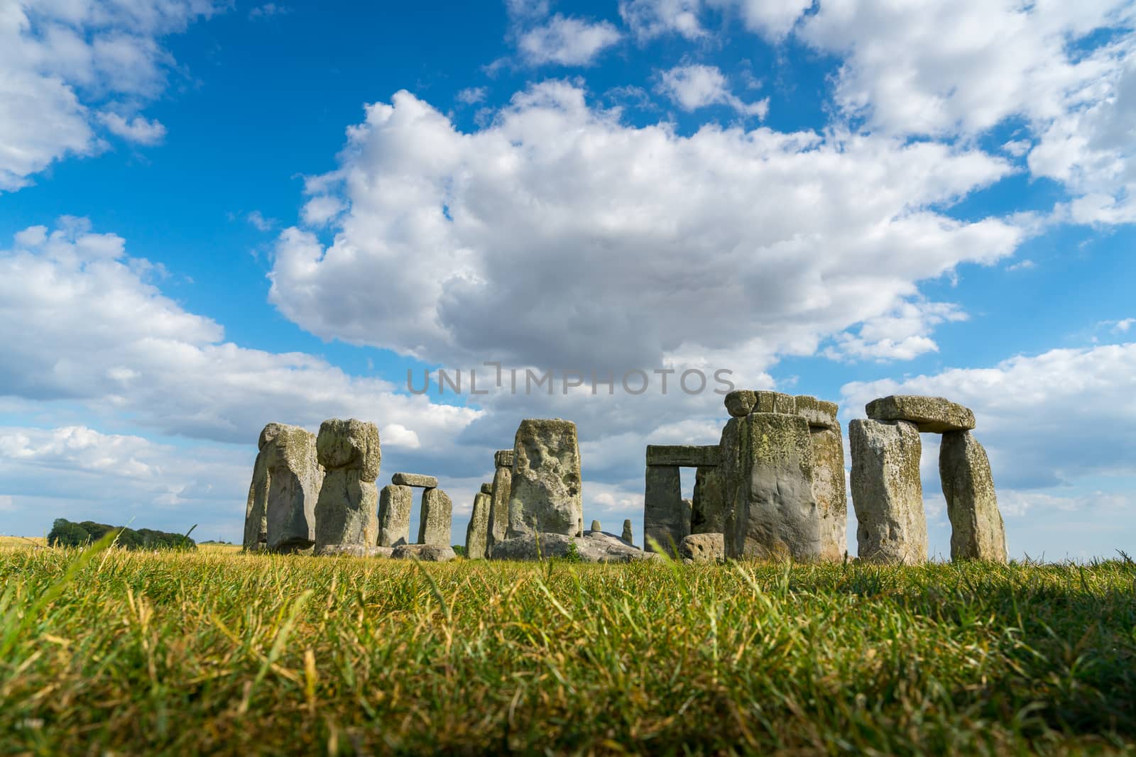 Stonehenge, england, UK in summer by Alicephoto