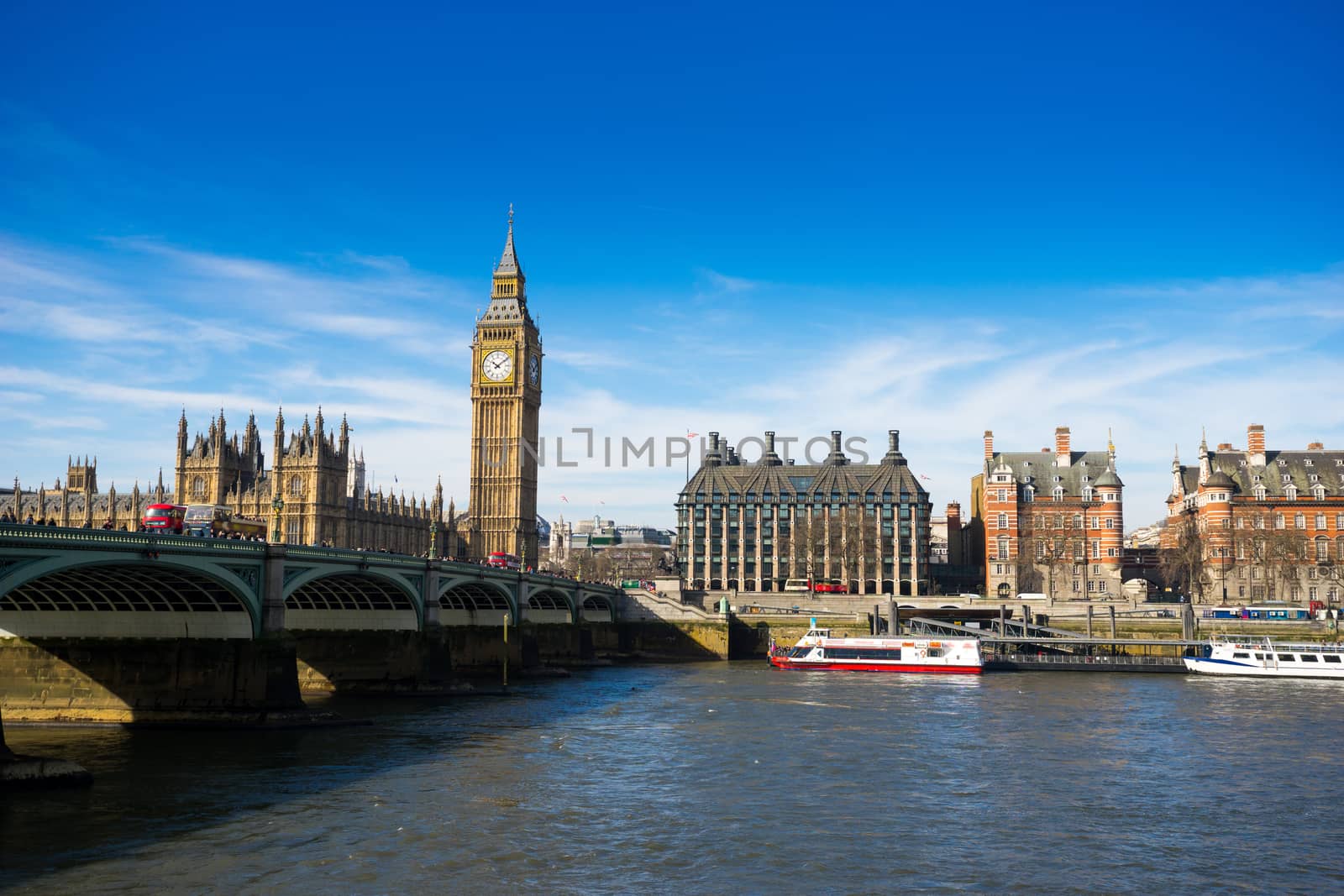 Big BenBig Ben and Westminster abbey in London, England by Alicephoto