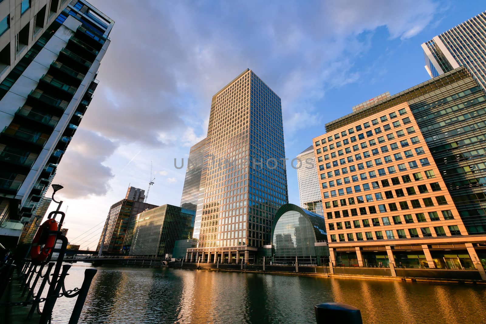 London office building skyscraper, working & meeting by Alicephoto