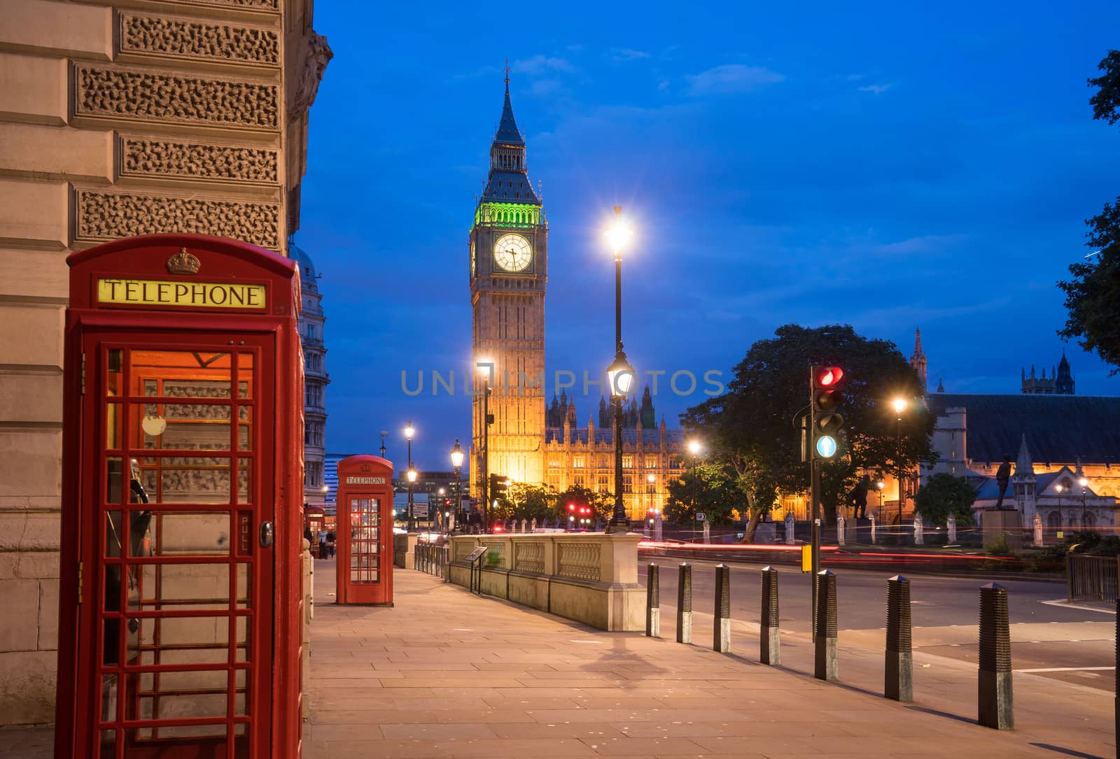 Big Ben and Westminster abbey in London, England