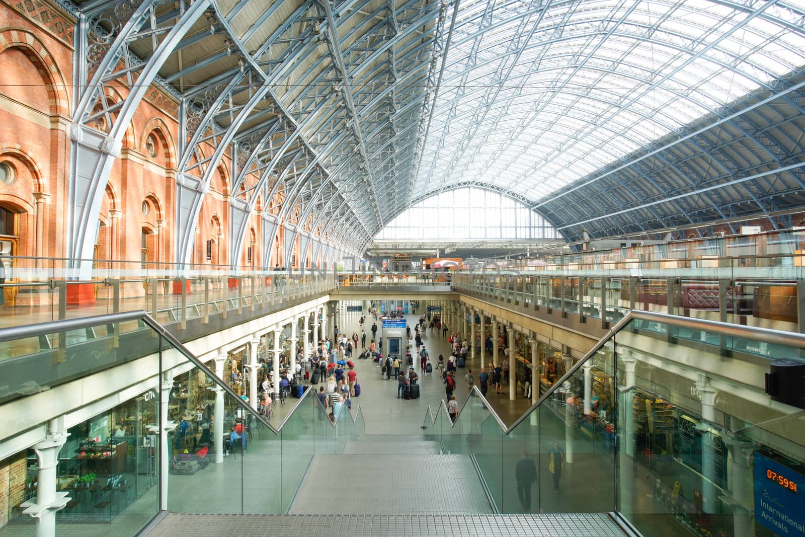 LONDON,ENGLAND - JULY 05, 2015: St Pancras Station international train station in London, this station is the main for Eurostar train to the European countries.