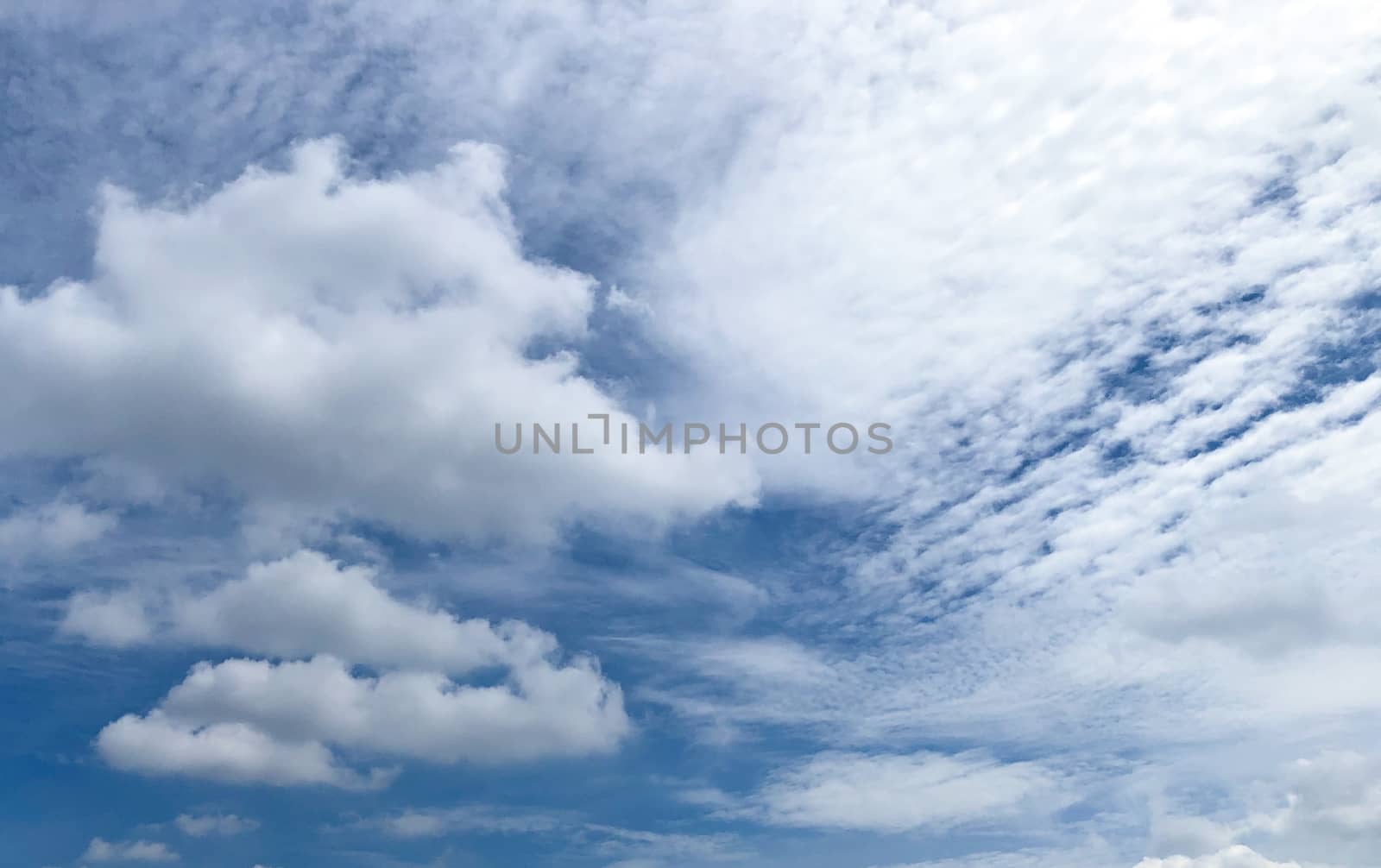 White cloud and Beautiful with blue sky background.