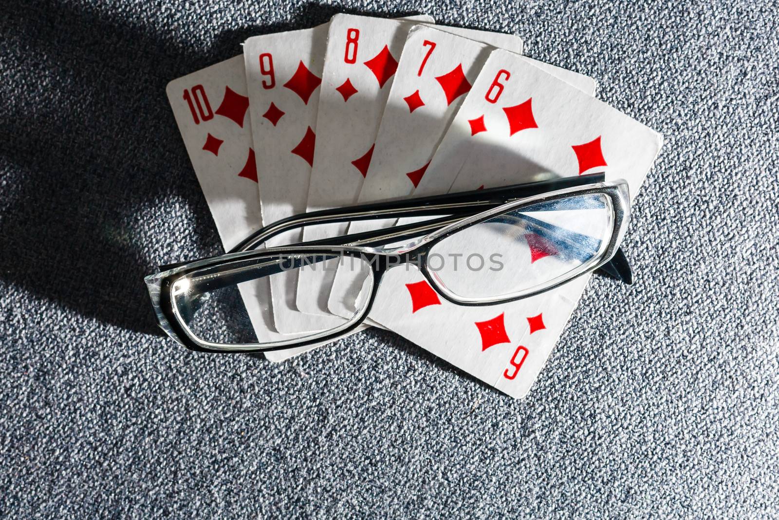 glasses playing cards by Andelov13