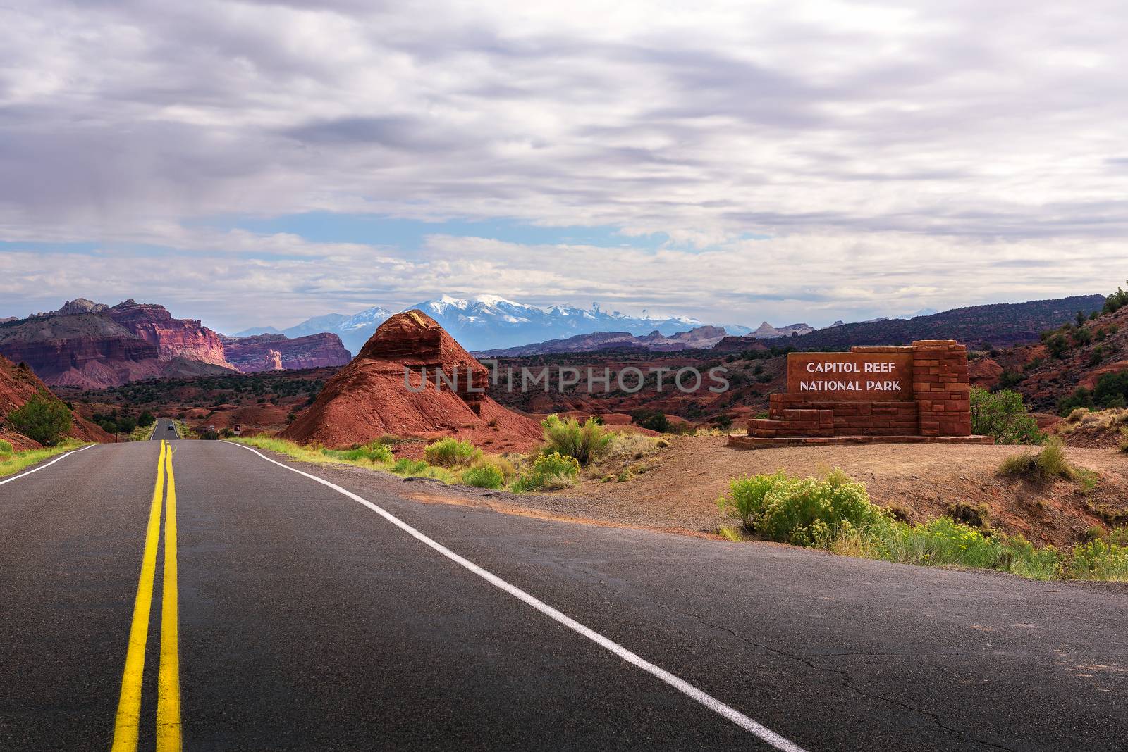Entrance sign of Capitol Reef National park, Utah by nickfox