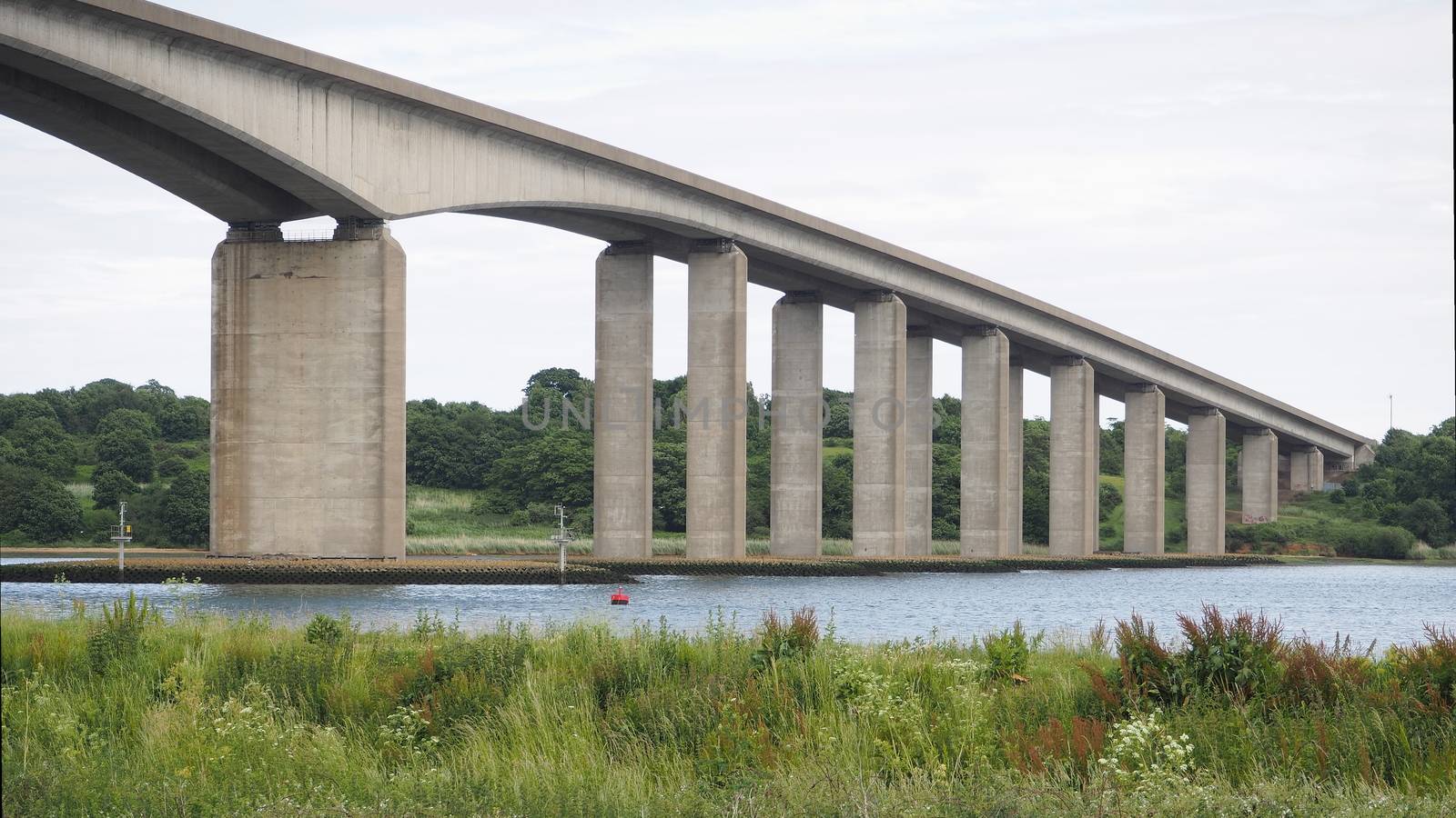 Road bridge over the River Orwell by PhilHarland