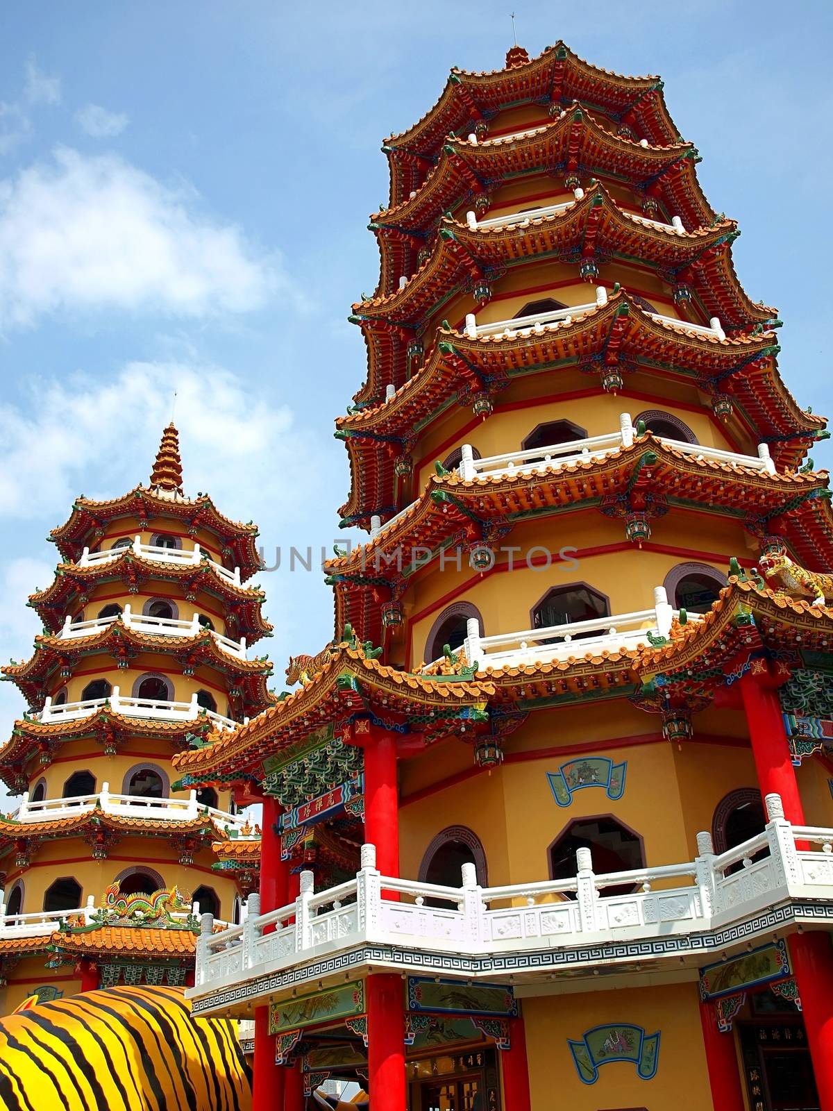 The famous Tiger and Dragon Pagodas at the Lotus Lake in Kaohsiung