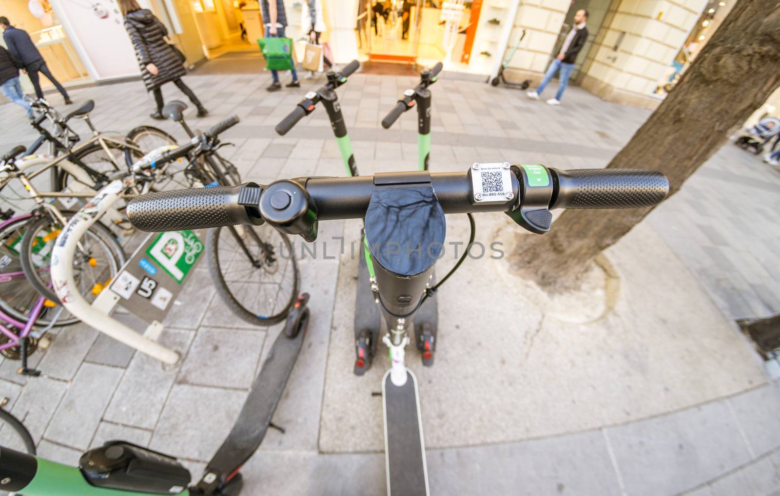 Lime Electric scooter in Vienna by MysteryShot