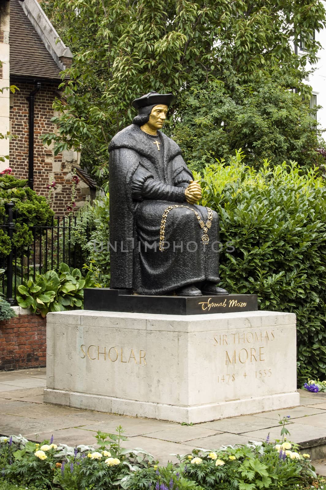 Thomas More statue, Chelsea by BasPhoto