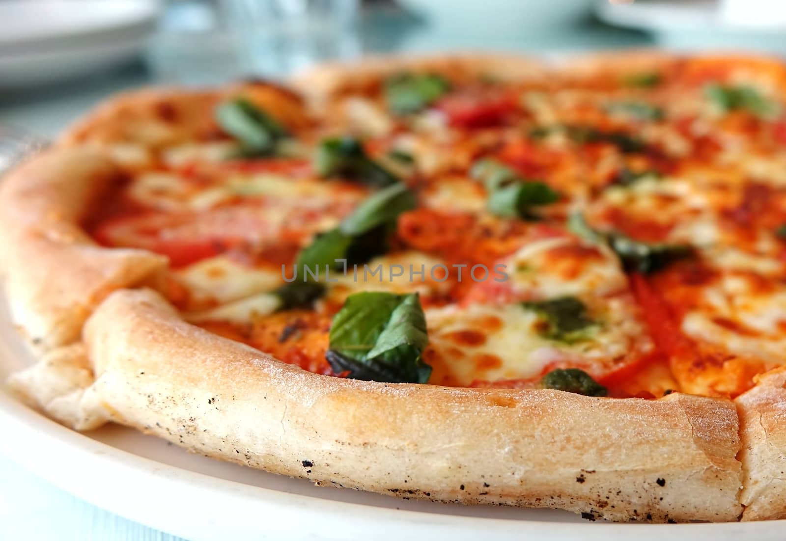 Delicious Crust of Pizza Margherita by shiyali