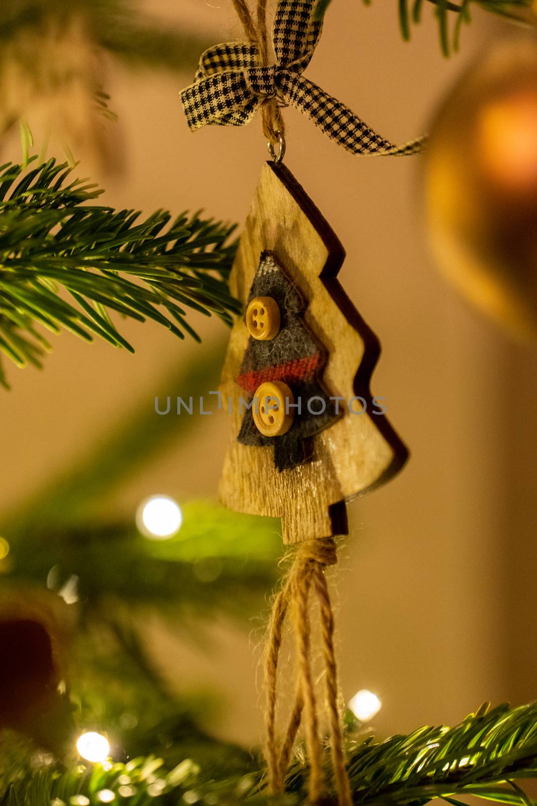 Christmas Tree Decoration by samULvisuals