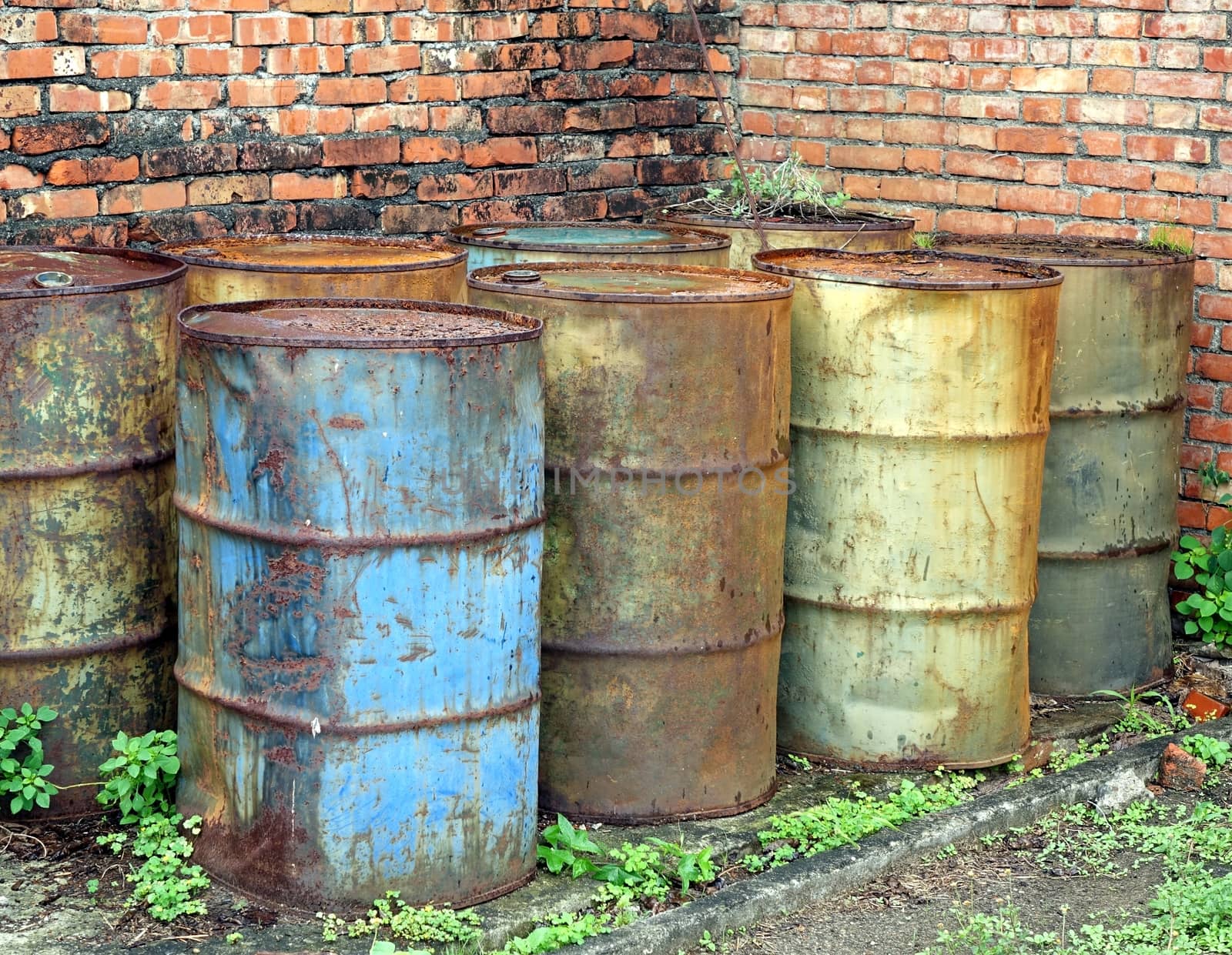 Rusting Oil Barrels by shiyali