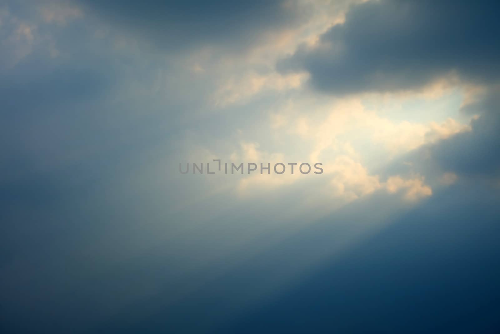 Sunlight through Clouds. by mesamong