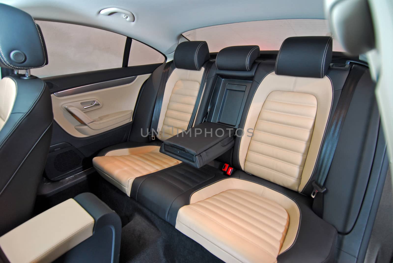 rear car seat by aselsa