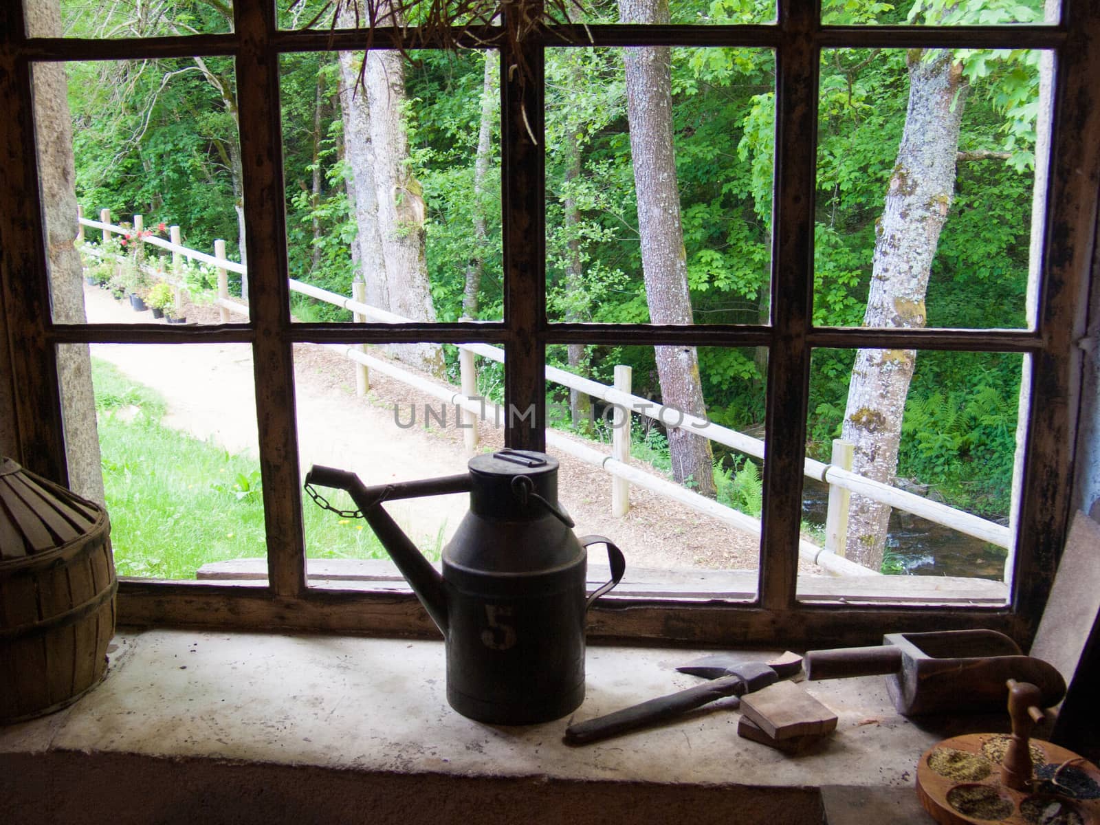 moulin masson,le vizezy,saint bonnet le coureau,loire,france