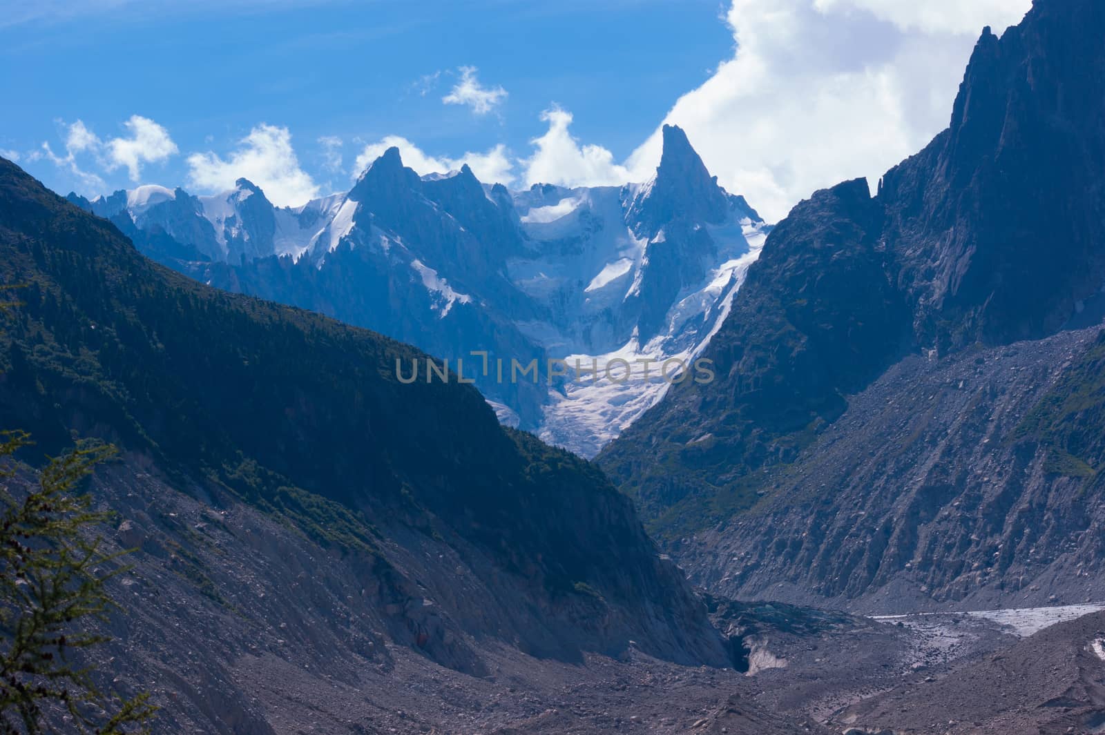 refuge du chapeau,chamonix,haute savoie,france