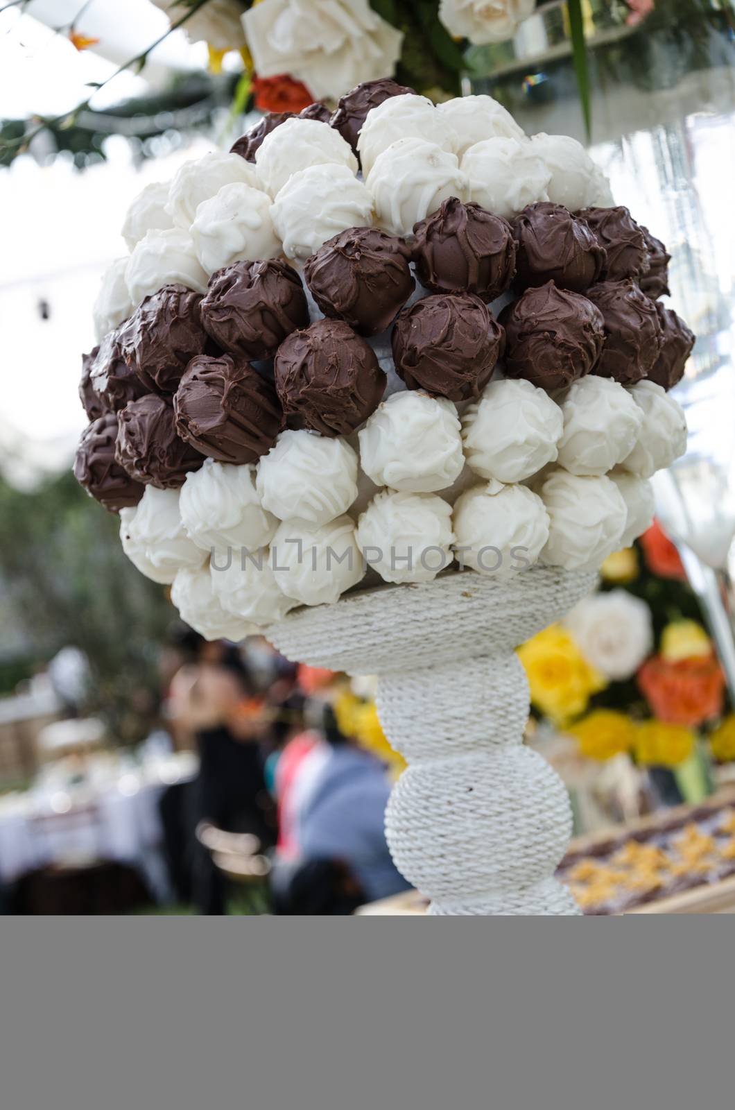 Decoration for weddings, sweet table