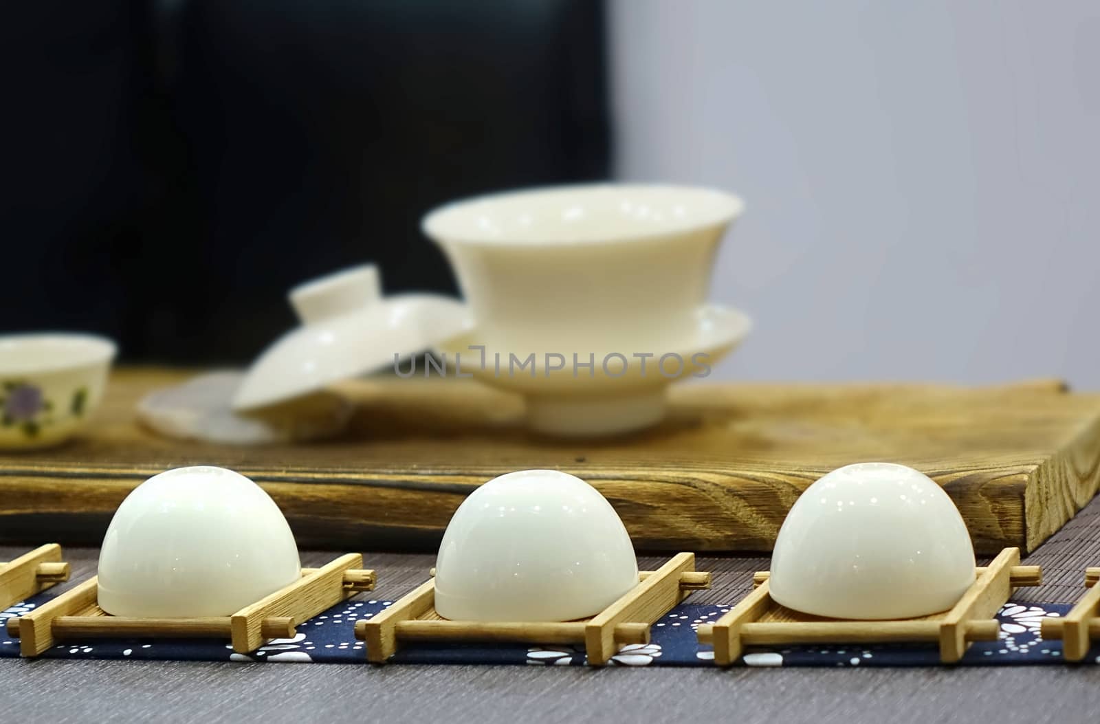Elegant tea set with small porcelain bowls
