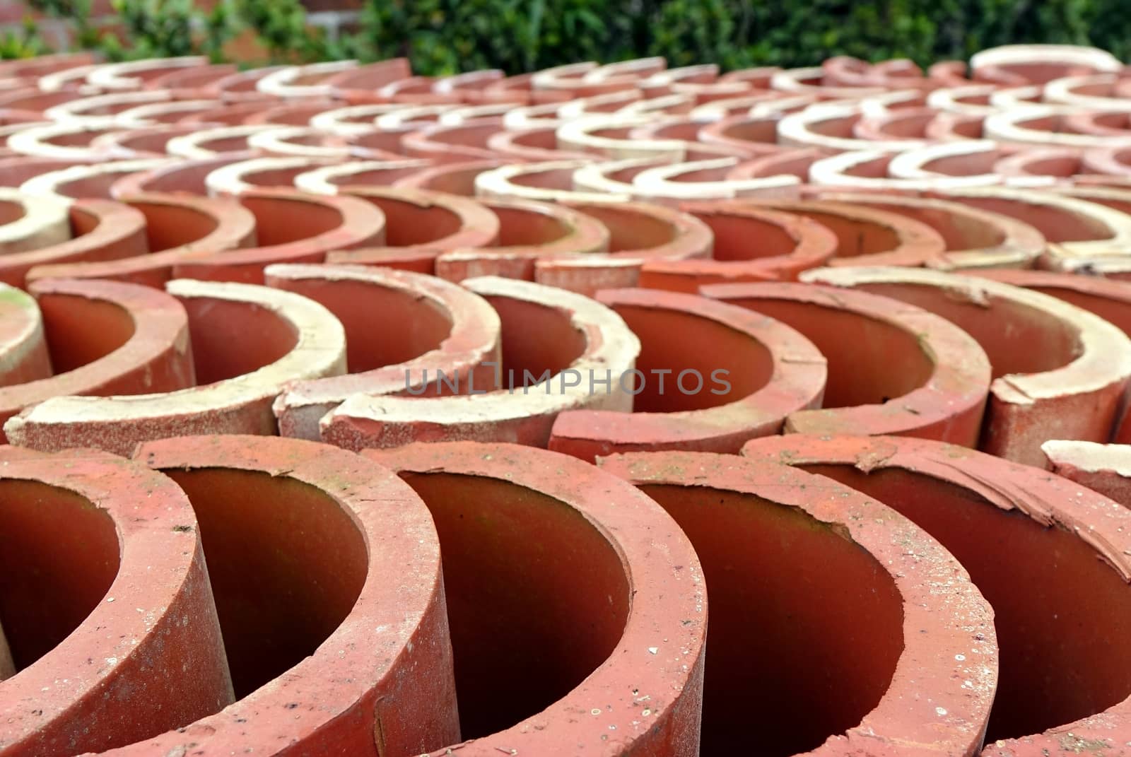 Kiln fired Chinese roof tiles made from brick material