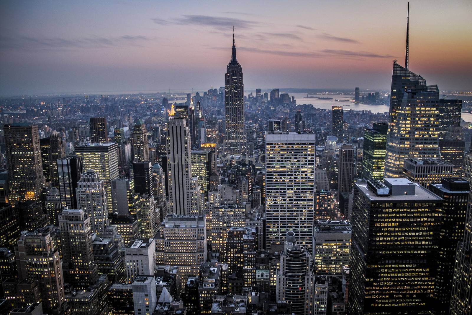 New York City Skyline by samULvisuals