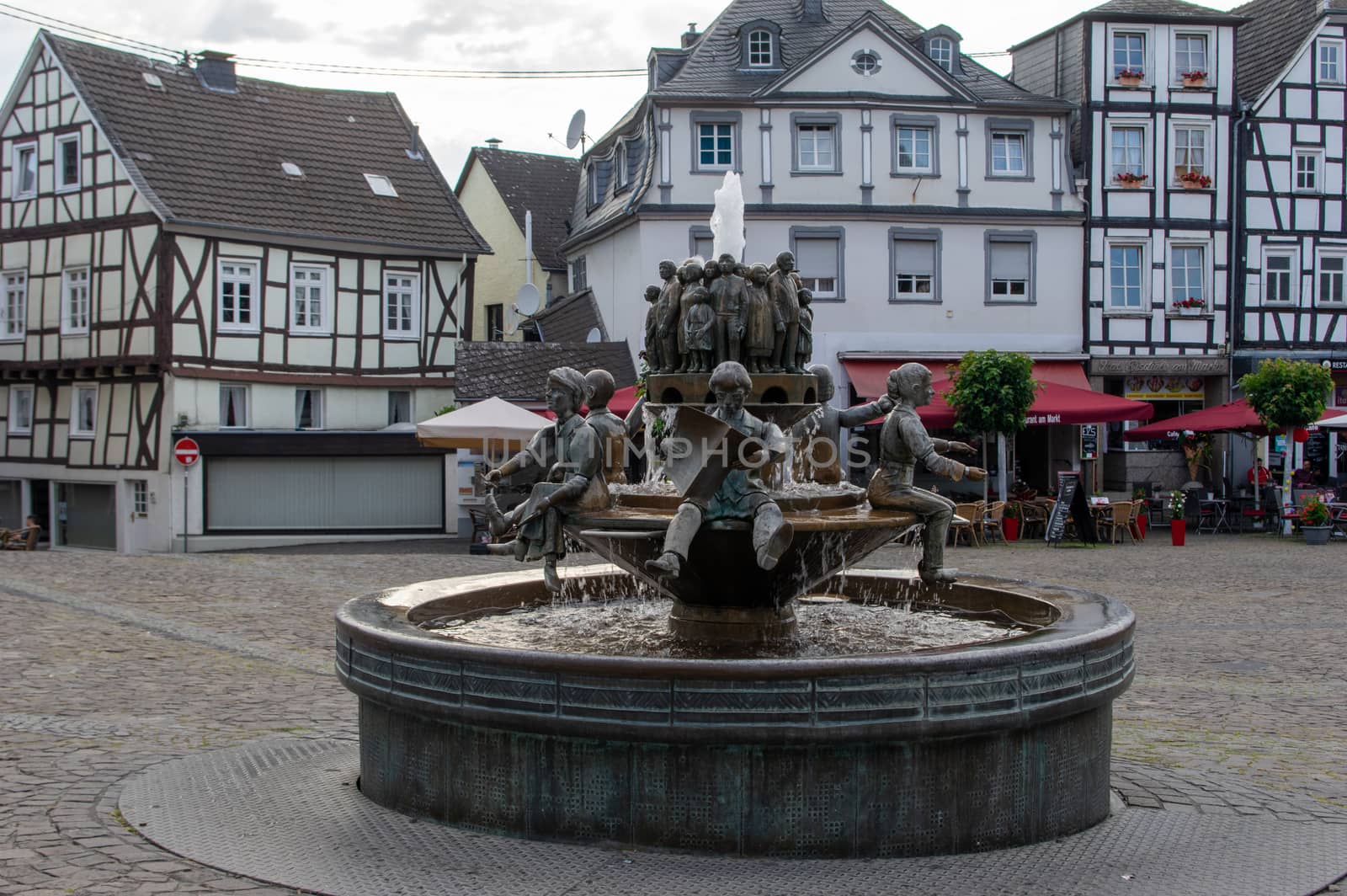 Council Fountain (Ratsbrunnen) in Linz on the Rhine. full view by MarcoWarm