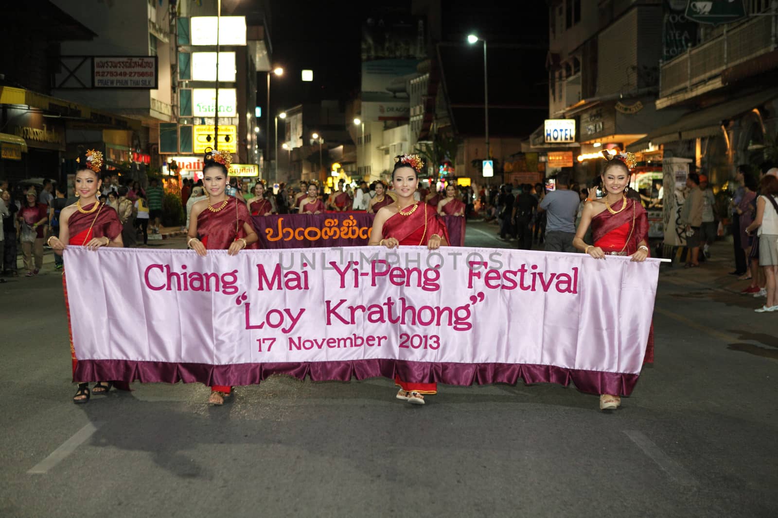 CHIANGMAI THAILAND - NOVEMBER 17 : Loy Krathong festival, celebrate the Loy Krathong festival on November 17, 2013 in Chiangmai, Thailand