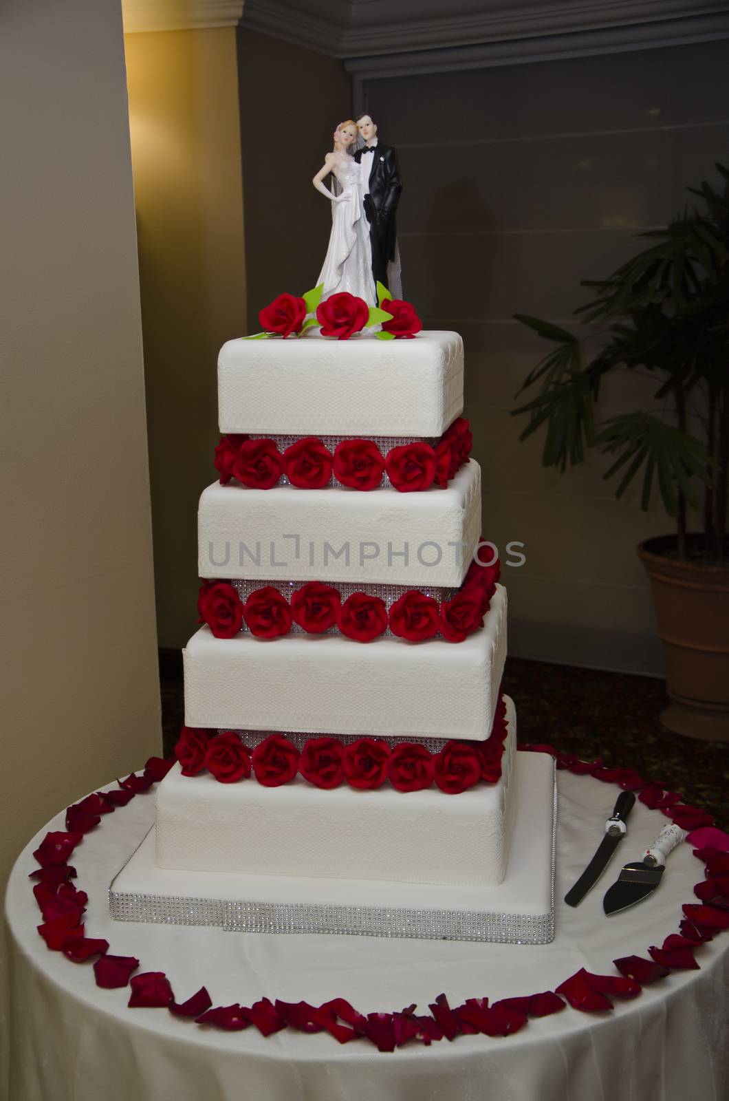 Wedding cake decorated with roses