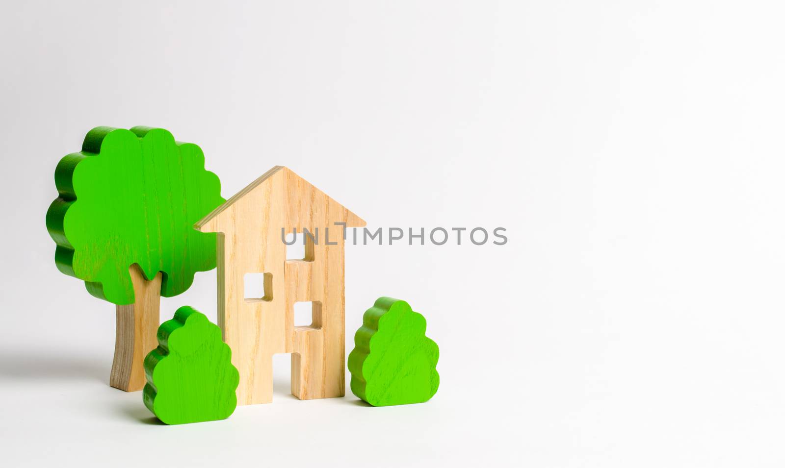 Wooden multi-storey building surrounded by bushes and trees. Urbanism and urban landscaping. Acquisition of affordable housing in a mortgage. Accommodation for young families. Apartments for rent by iLixe48