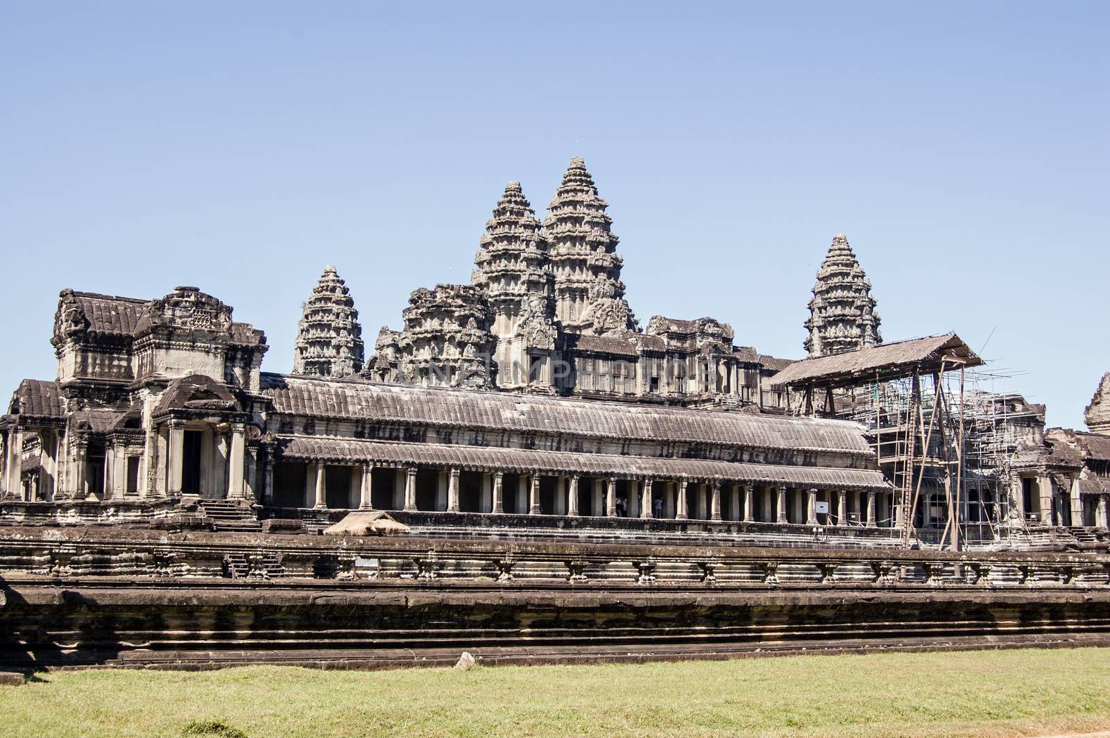 Angkor Wat temple, Cambodia by BasPhoto