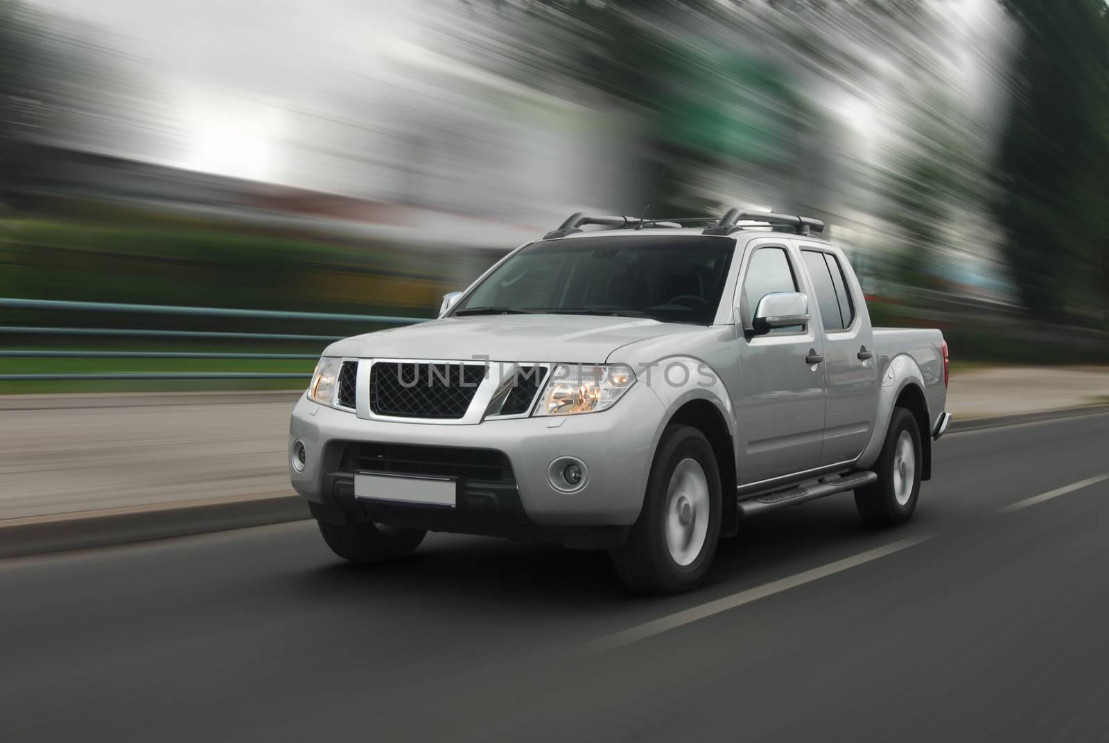 pick up photographed driving fast