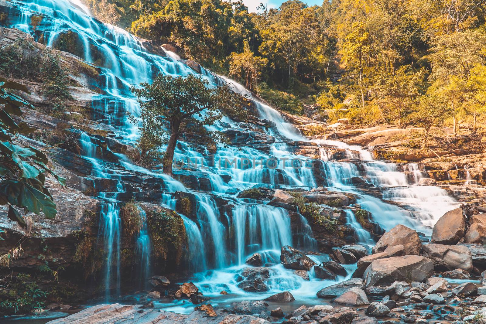 Mae Ya Waterfall Doi Inthanon, Chiang Mai Thailand by freedomnaruk