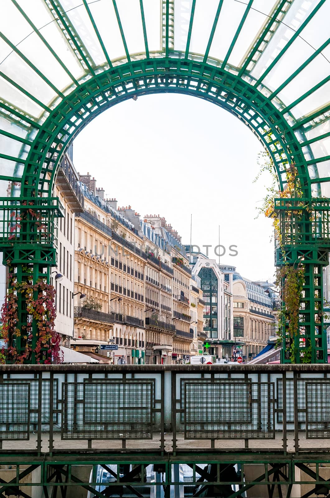 Paris, Metro Access "Les Halles" by MaxalTamor