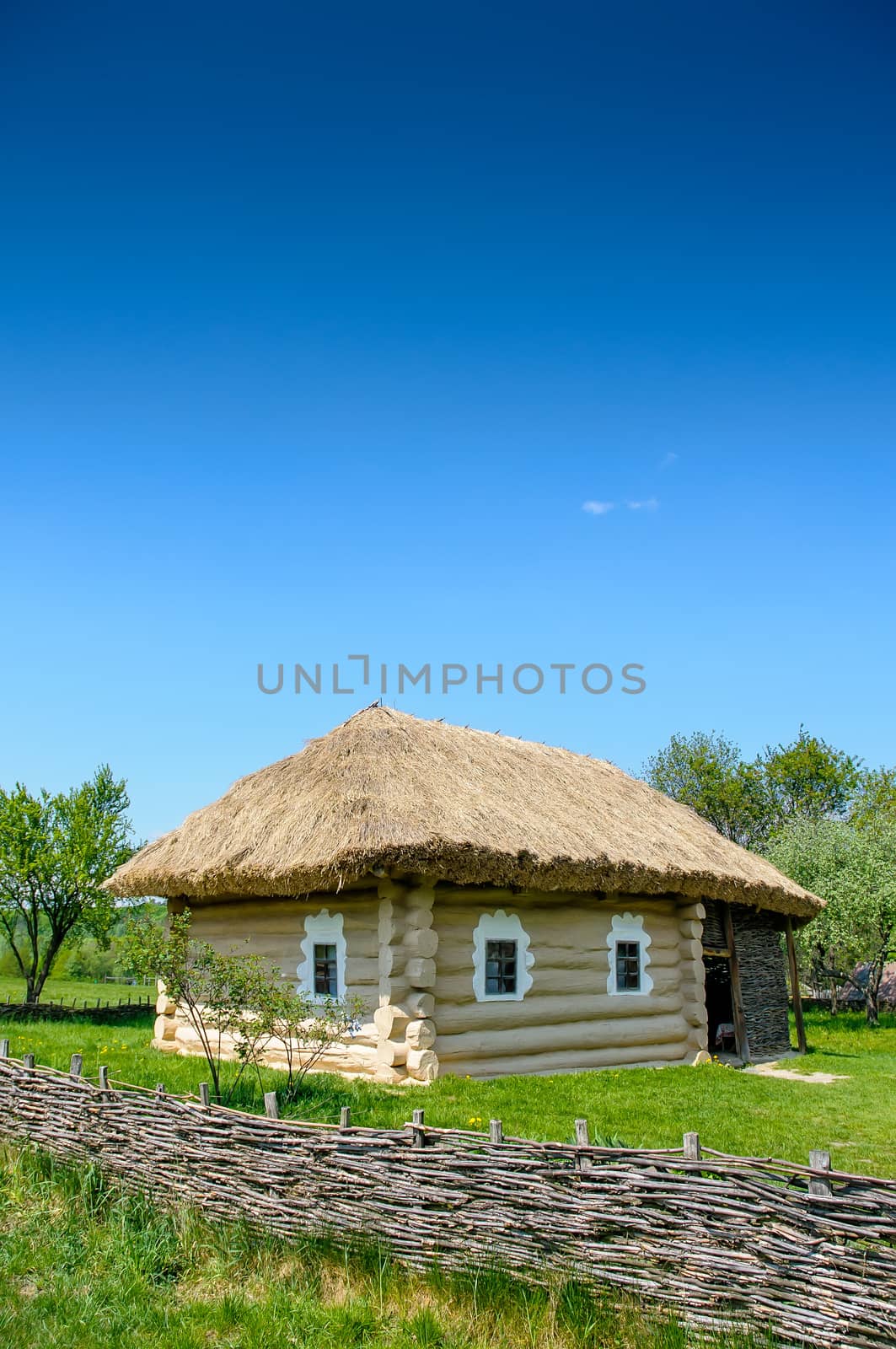 A typical ukrainian antique house by MaxalTamor