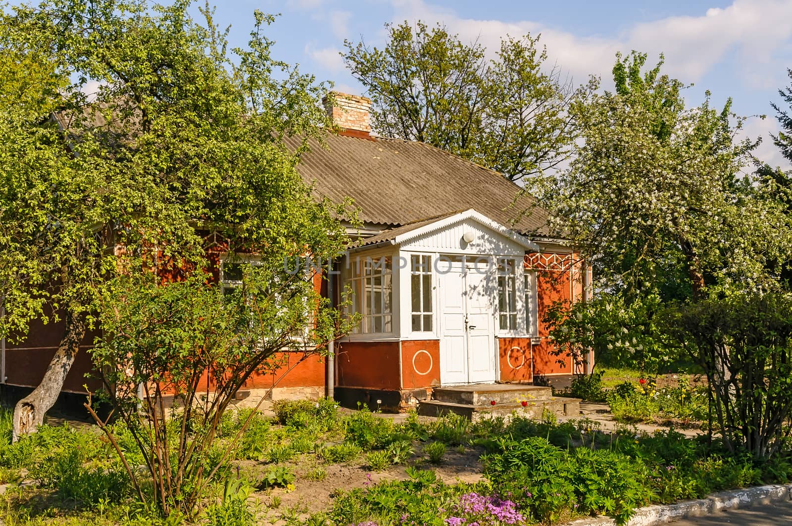 A typical ukrainian antique house, in Pirogovo near Kiev