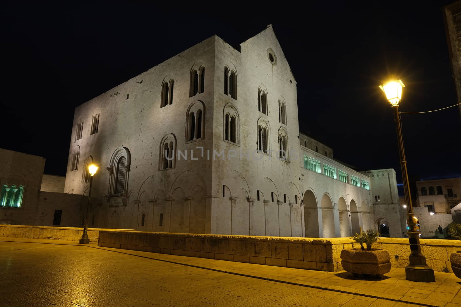 Basilica of San Nicola in Bari and Via Venezia on the wall. Shoo by Paolo_Grassi