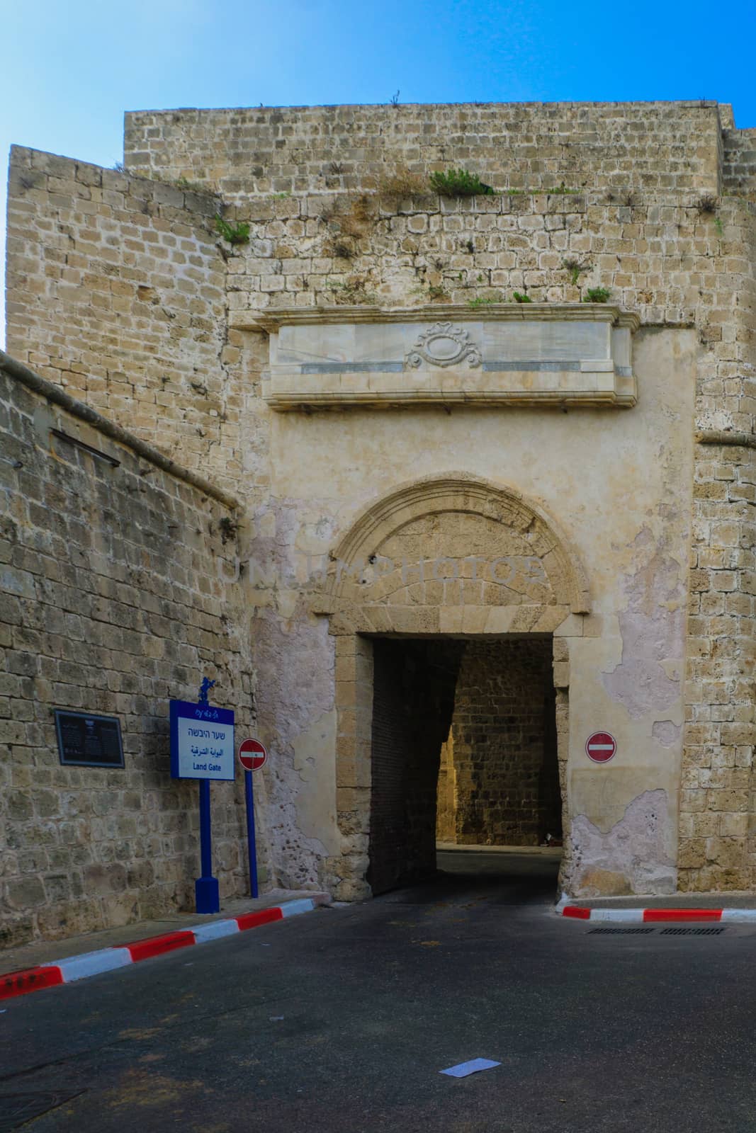 The land gate in the walls of Acre by RnDmS